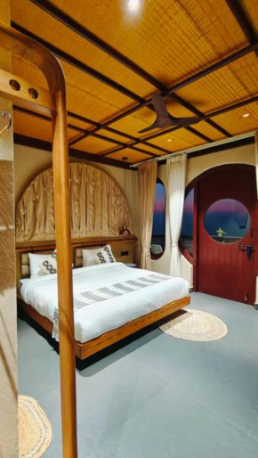 Himalayan Hobbit House